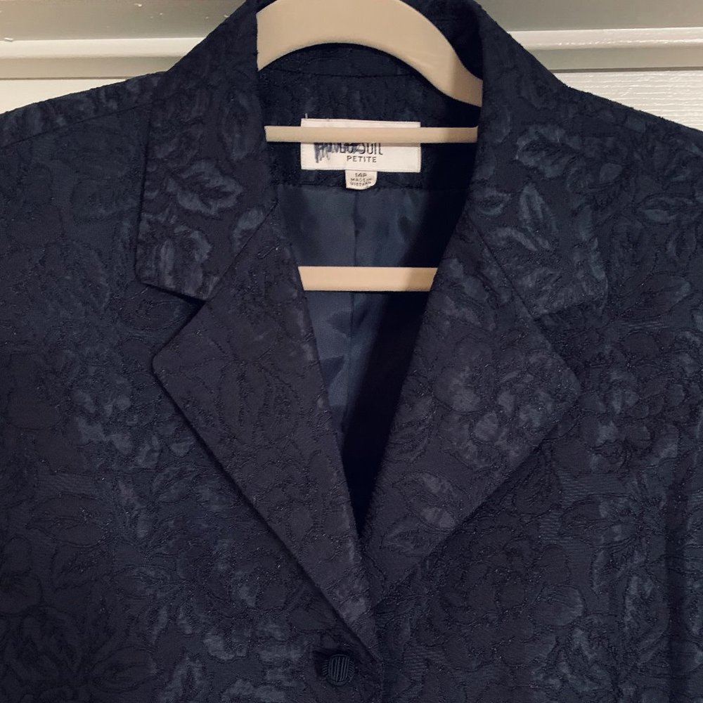 Business Suit, Semi-Formal not new